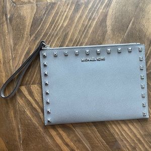 MICHAEL KORS Jet Set Travel XL Zip Clutch Wristlet